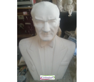 Atatürk Büstü Yükseklik 70 cm Polyester Veya Alçı
